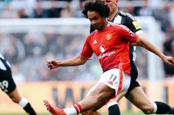 英雄联盟总决赛时间-诺维奇客场逼平曼联，斩获关键一分的简单介绍