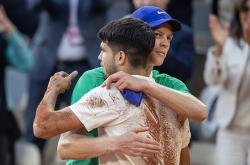 英雄联盟总决赛-温网绝杀ATP总决赛，蒂姆扛起全队