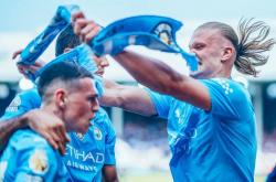 英雄联盟总决赛直播-包含利兹联主场失利，保级压力加大的词条