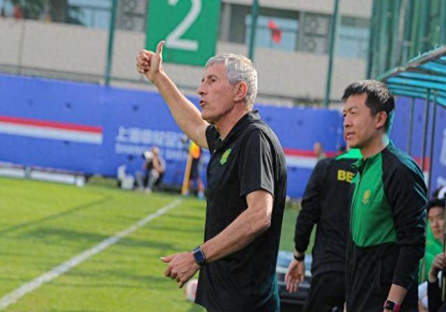 包含国安客场击败申花，反弹表现令人瞩目的词条