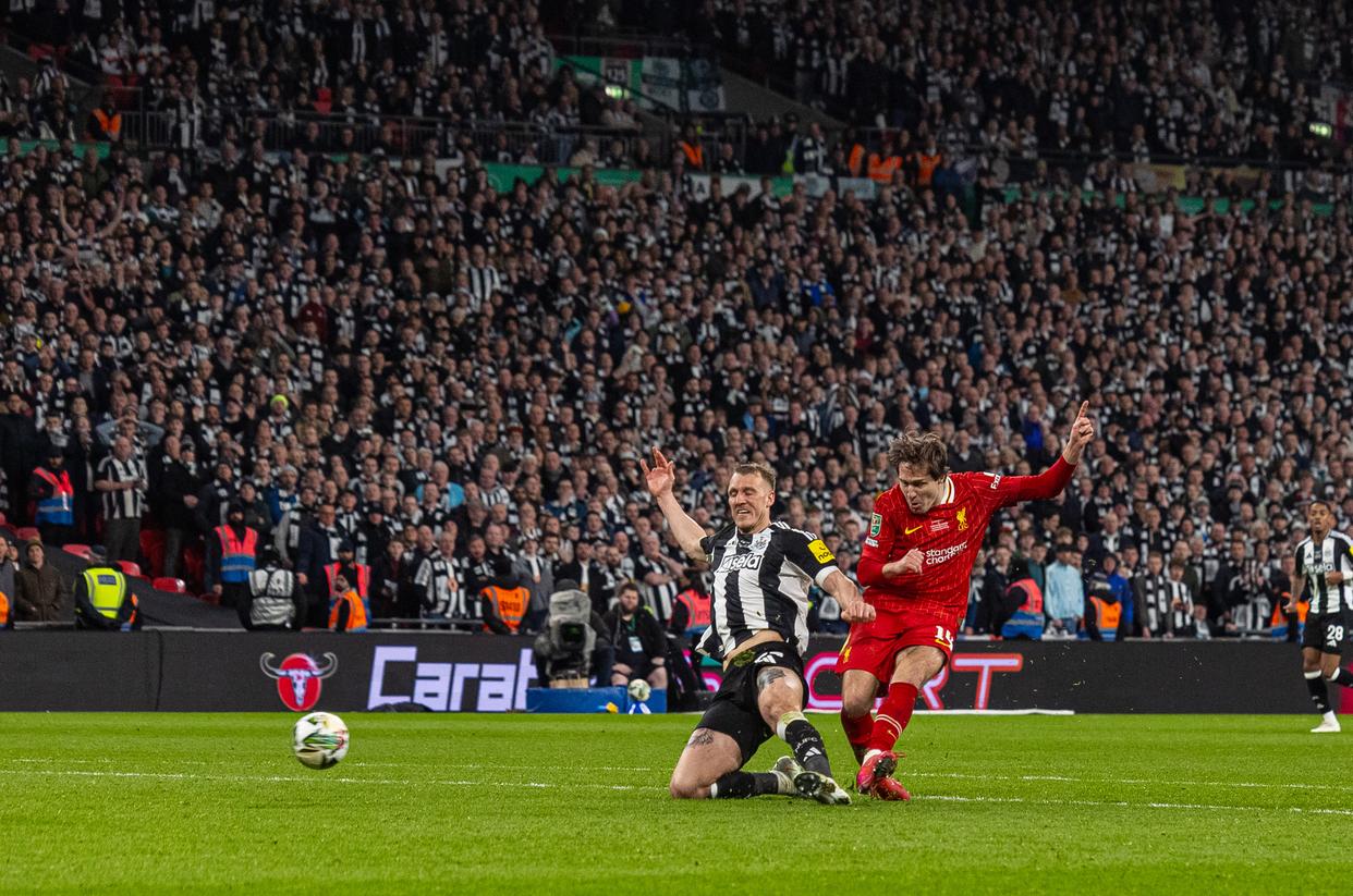 纽卡斯尔联手逆转比分,斩获宝贵胜利的简单介绍 纽卡斯尔联手逆转比分,斩获宝贵胜利的简单介绍