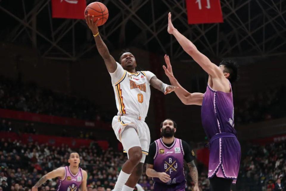 关于山西汾酒队在客场比赛中逆转对手取胜的信息