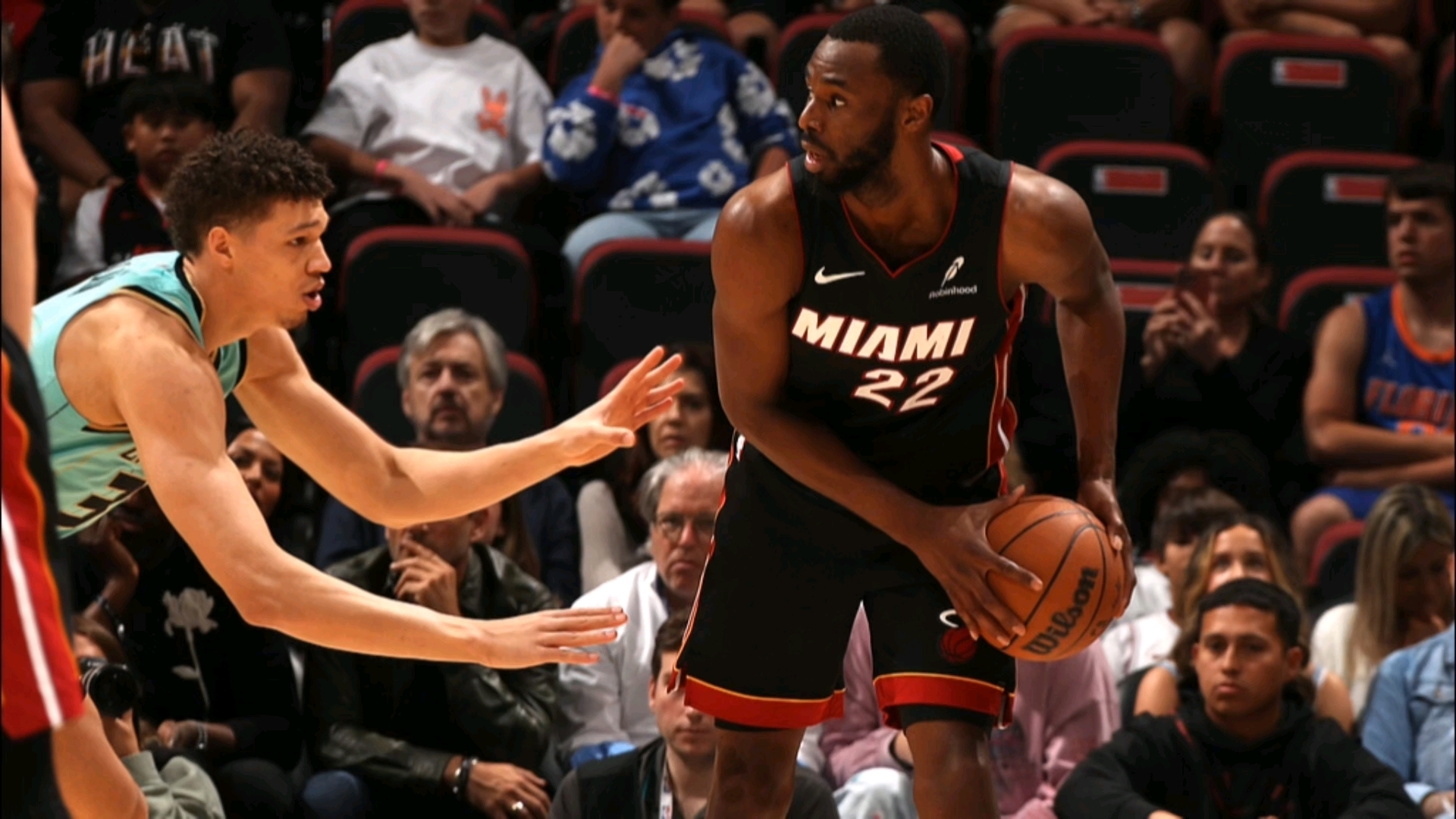 包含热火全队发挥稳定，轻松战胜黄蜂止连败的词条