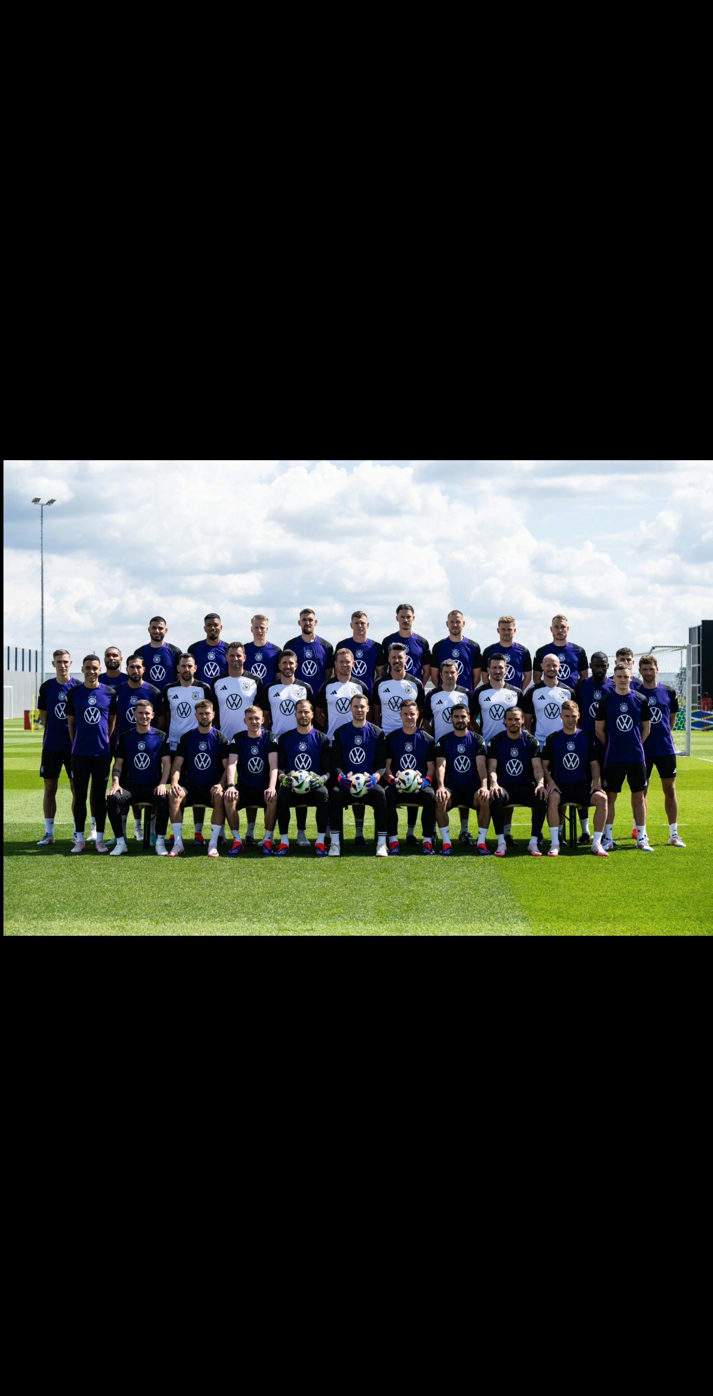 包含德国球队蓄势待发，为下个赛季集结备战的词条