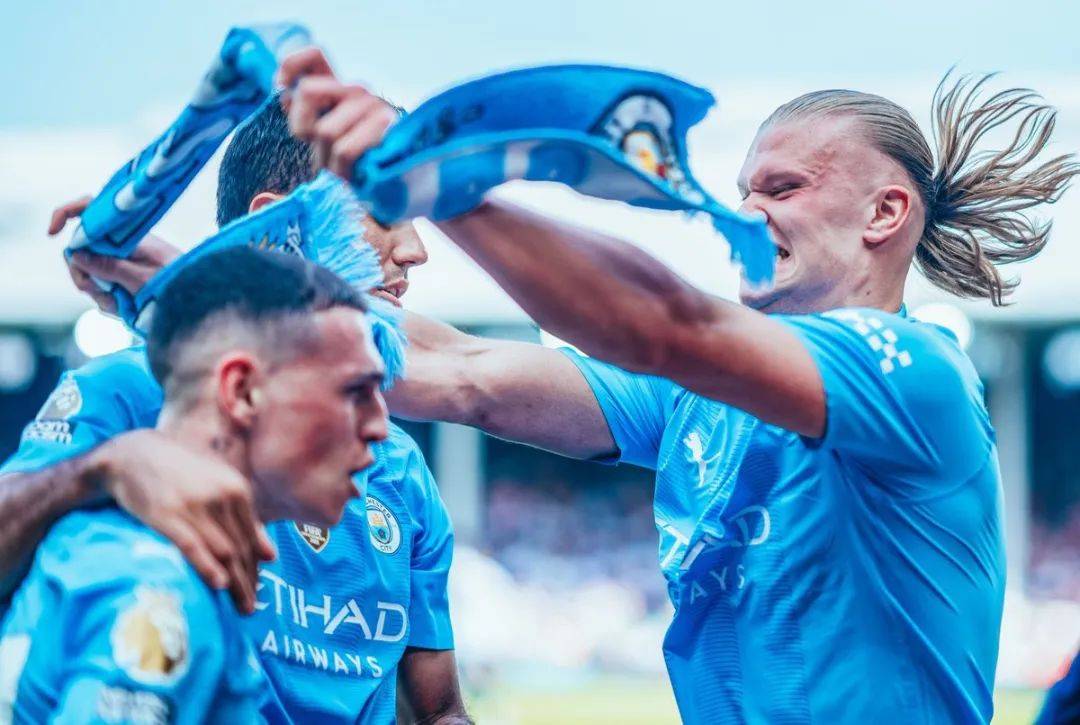 包含利兹联主场失利，保级压力加大的词条