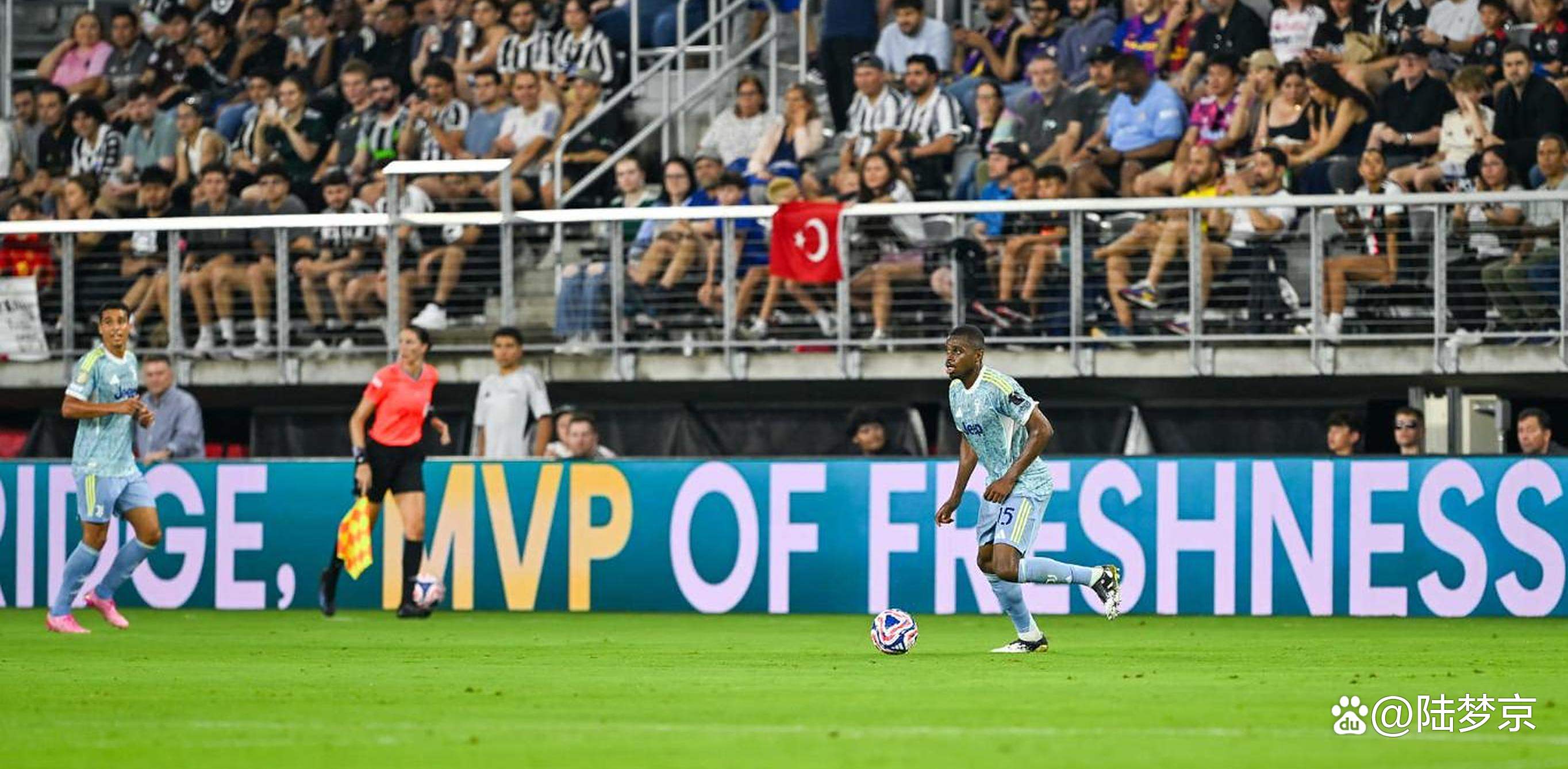 尤文图斯客场告捷，淘汰赛晋级希望加大的简单介绍