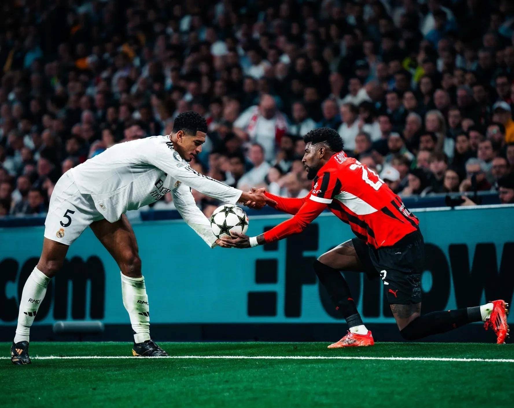 包含AC米兰客场大胜，取得连胜的词条