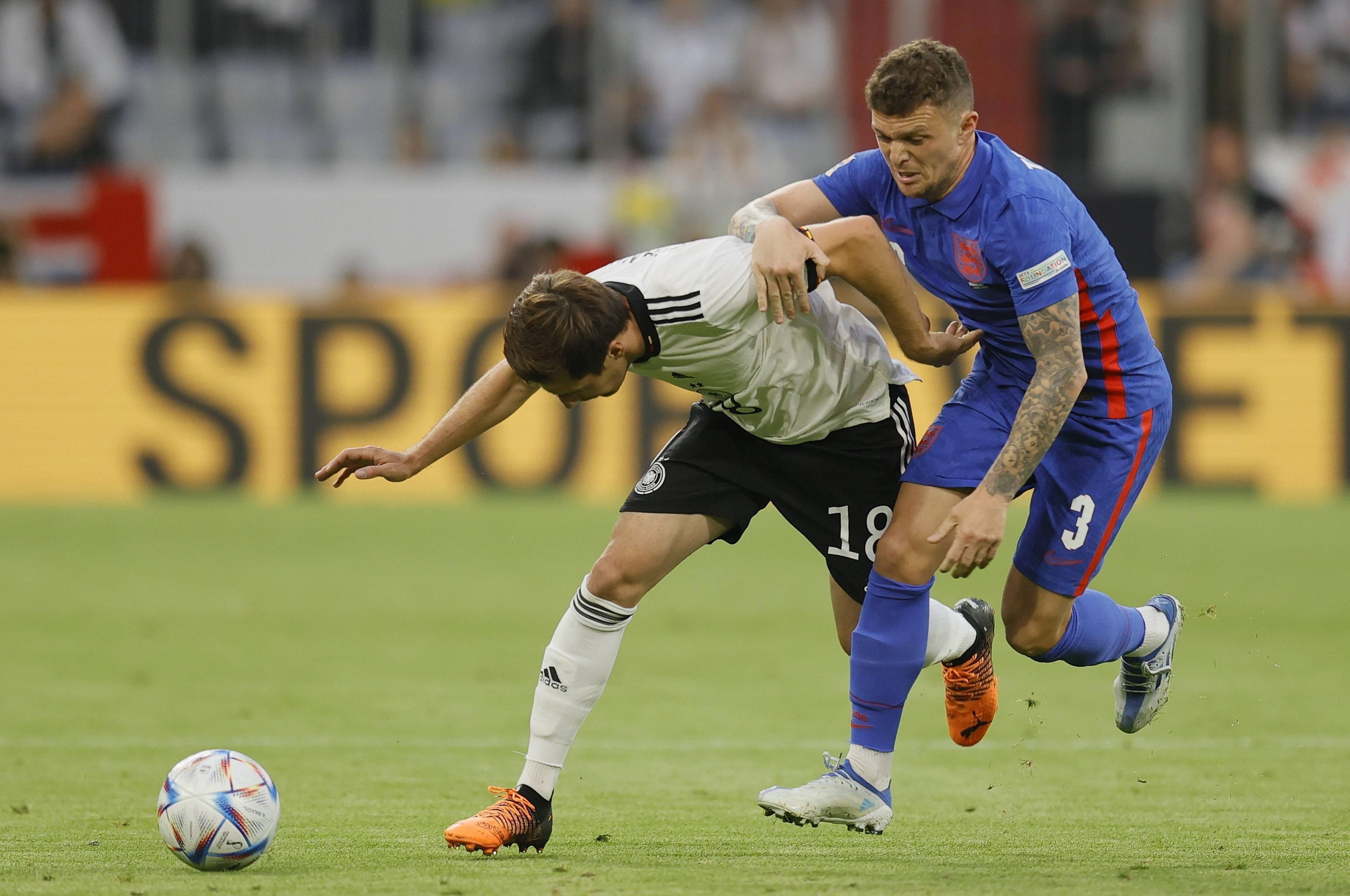 爱尔兰击败冰岛获得足球胜利的简单介绍