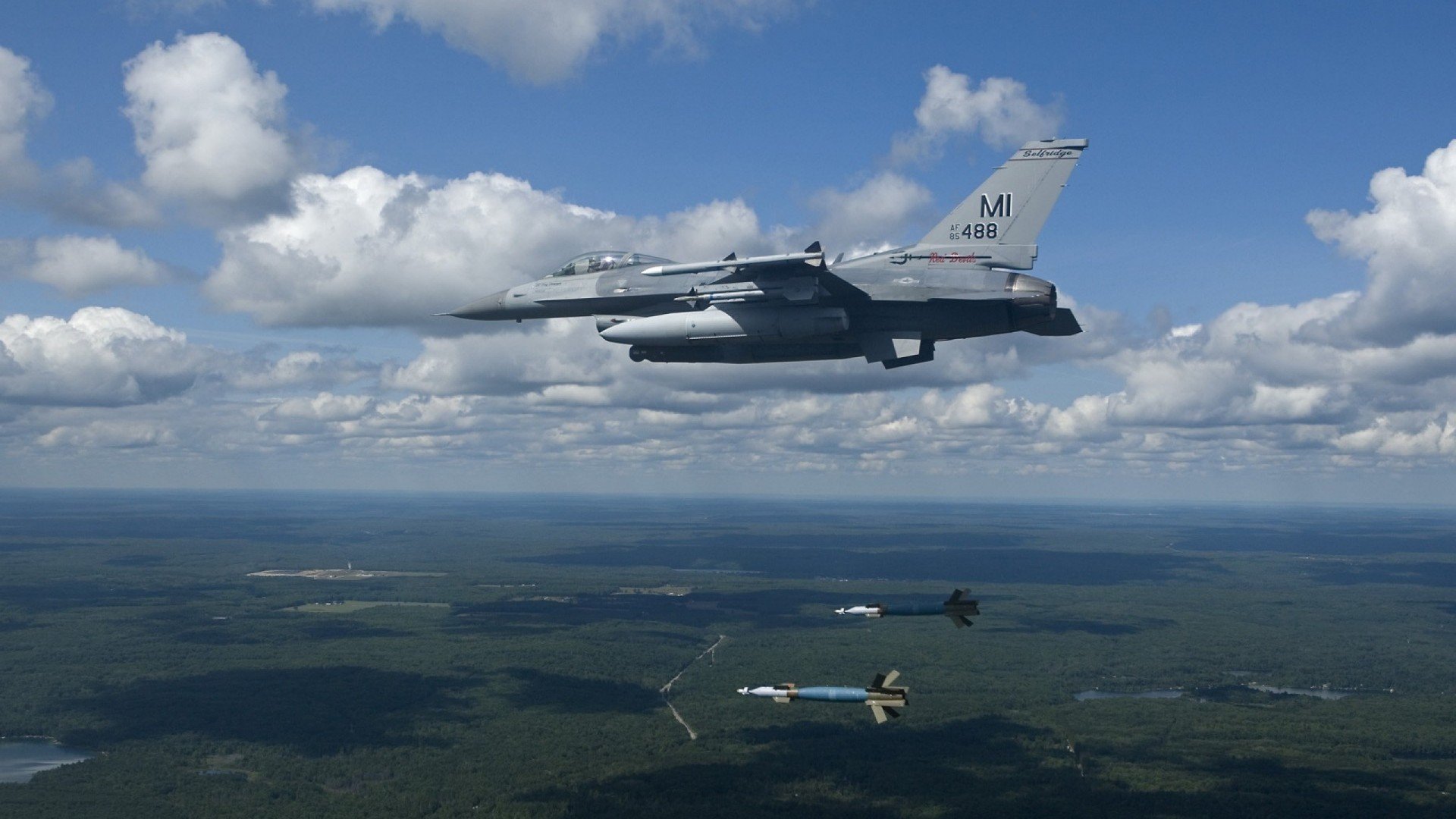 芯片级中场加维稳定输出不掉线 曼城洪水战术冲垮乌克兰钢铁防线