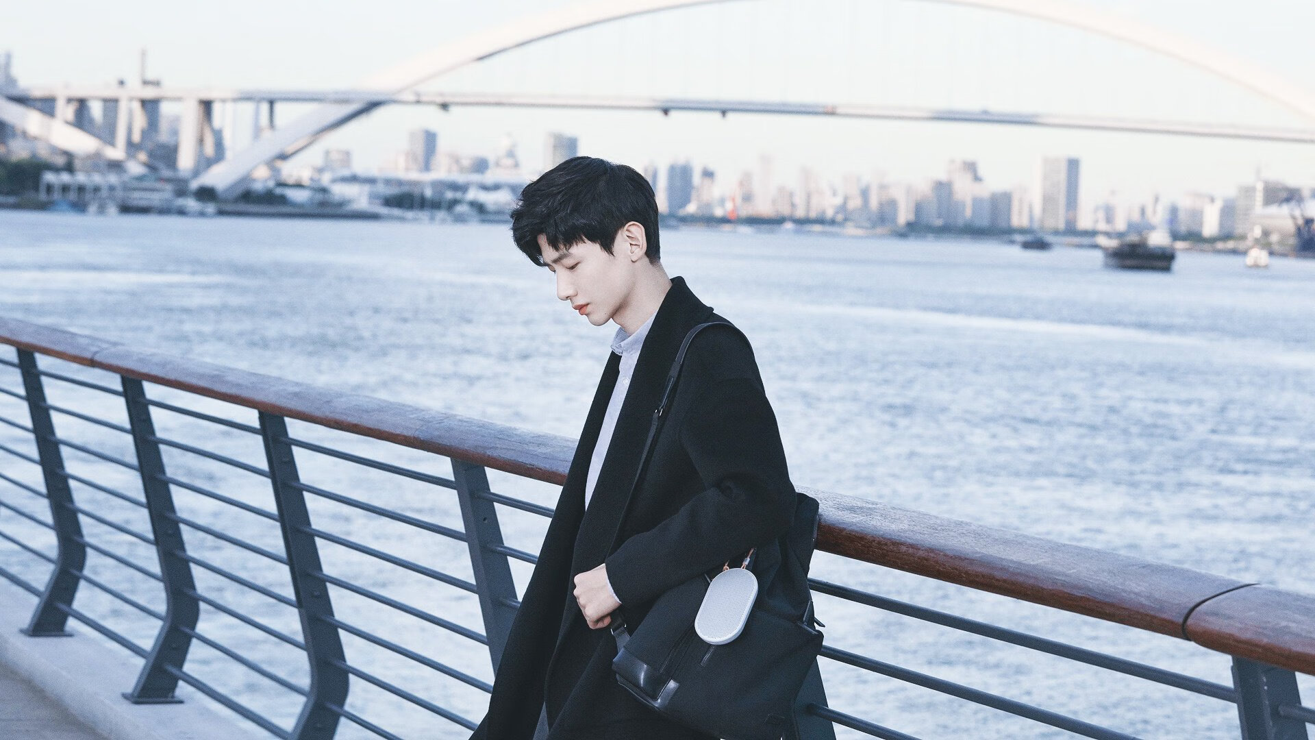 维尼修斯稳如电流，丹麦强压德国足坛高压电