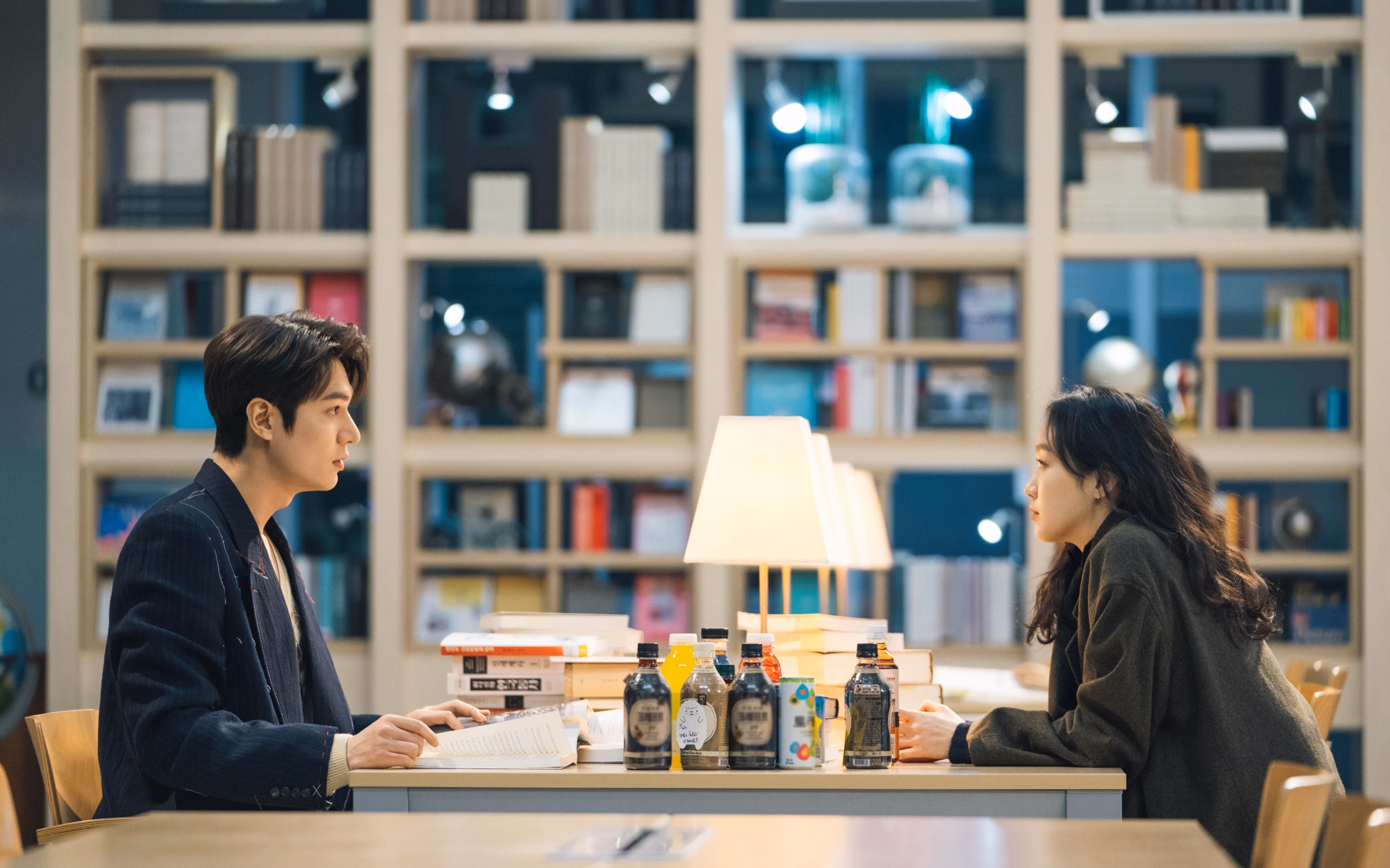 国王加冕夜，当生涯里程碑成为王权稳稳的注脚